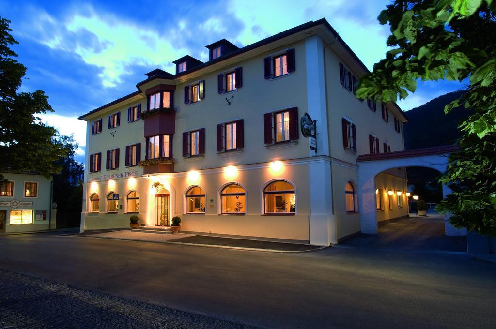 Gasthof Goldener Fisch เลียนซ์ ภายนอก รูปภาพ