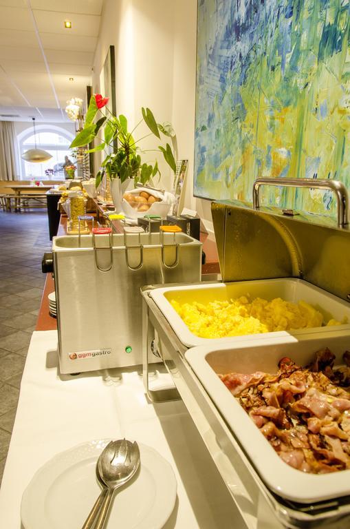 Gasthof Goldener Fisch เลียนซ์ ภายนอก รูปภาพ